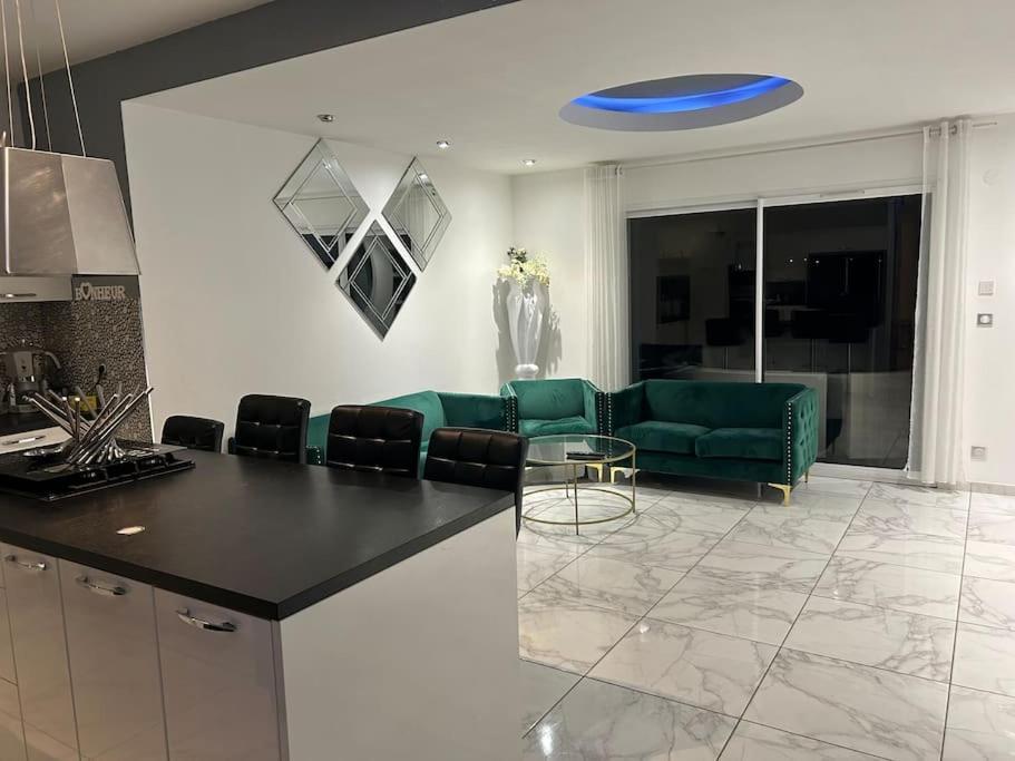 Maison Entiere Cébazat Exteriér fotografie