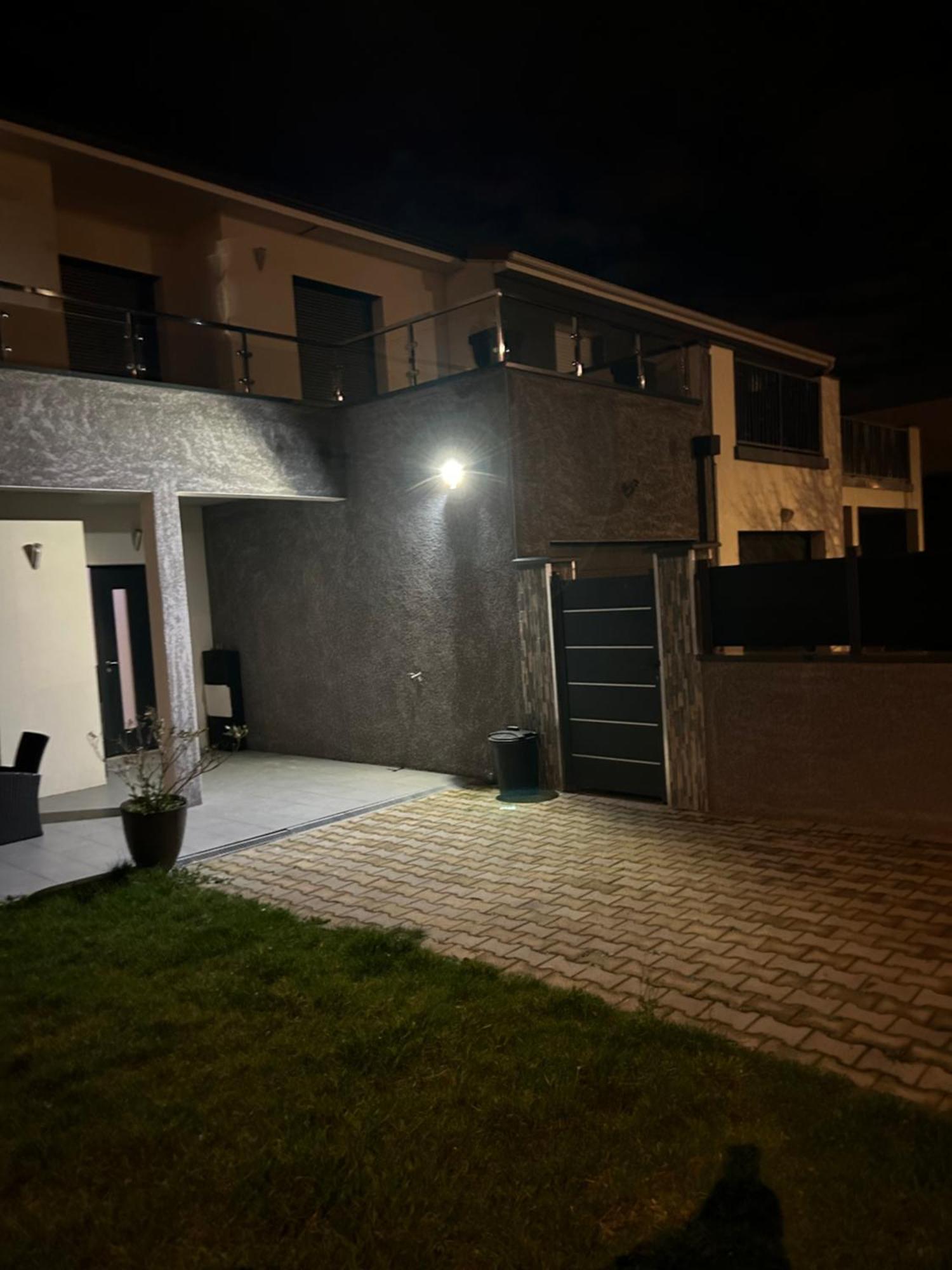 Maison Entiere Cébazat Exteriér fotografie