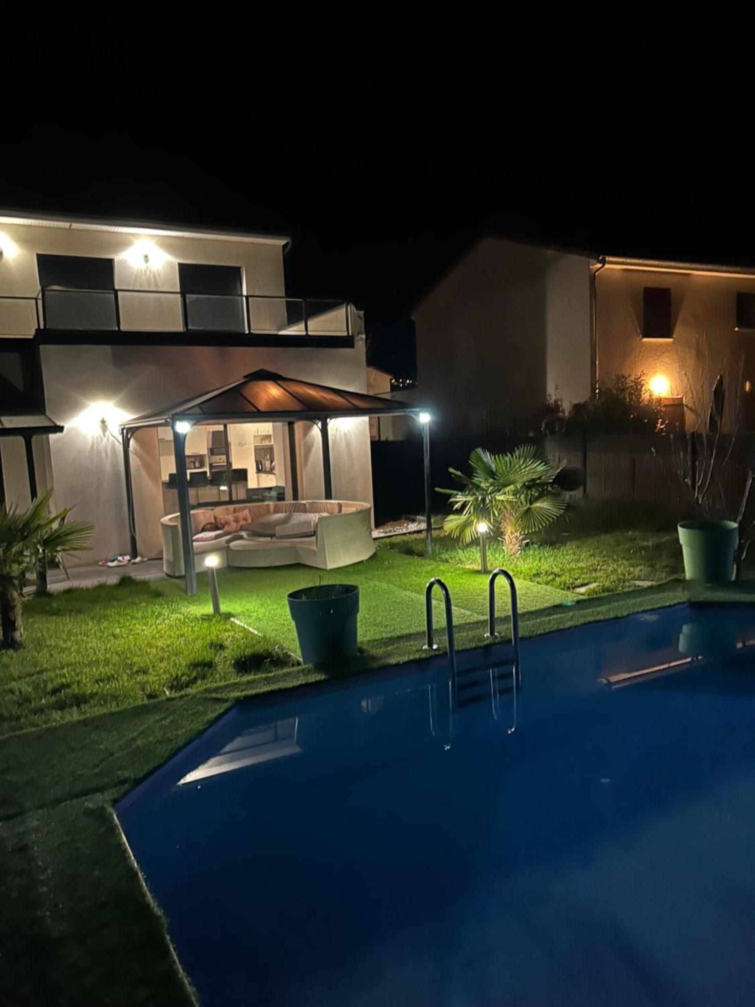 Maison Entiere Cébazat Exteriér fotografie