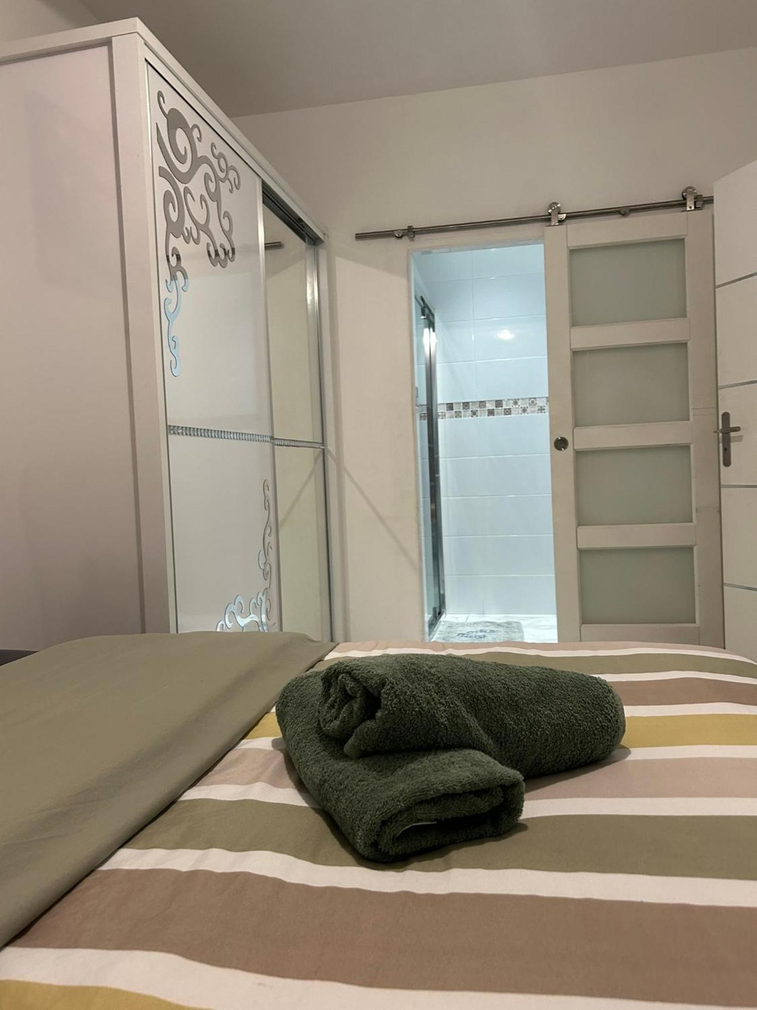 Maison Entiere Cébazat Exteriér fotografie